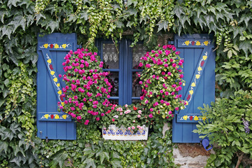 Fototapeta na wymiar Concarneau, niebieski Fenster, Bretania