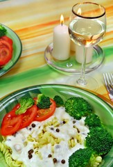 Pasta and sauce of pepper with of broccoli