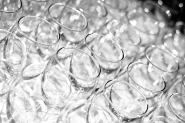 Verres de vins alignés