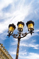 Fototapeta na wymiar Classic steet lamp in Paris.