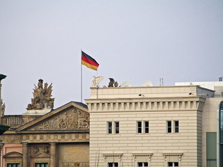 Fototapeta na wymiar berlin unter den linden Bebelplatz