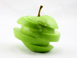 Fototapeta na wymiar The sliced green apple