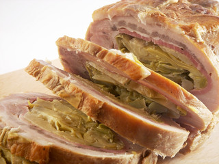 Arrosto ripieno ai carciofi