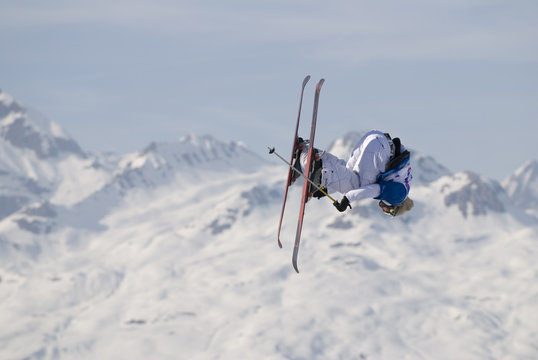 Freestyle skier in les Arcs. France