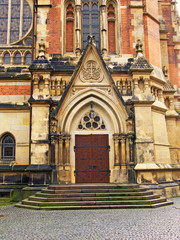 Eingang zu einer Kirche