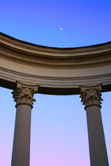 Arch with columns in the Greek style