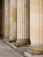 Colums of Brandenburger Tor in Berlin © Sunnydays