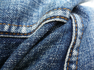 Couture sur un jean