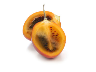 Tamarillo - halbiert