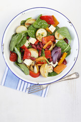Salad of kidney beans and roasted vegetables