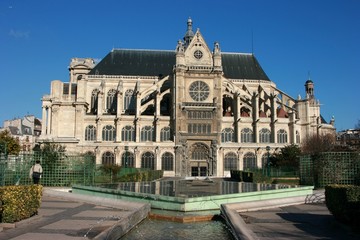 Fototapeta na wymiar Saint-Eustache church in Paris, side view