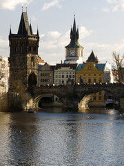 Tour du pont Charles au coucher de soleil
