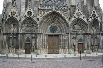 Les entrées de la cathédrâle de Bayeux (Basse-Normandie)