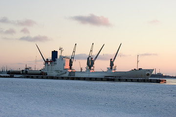 Obraz premium ship in ice