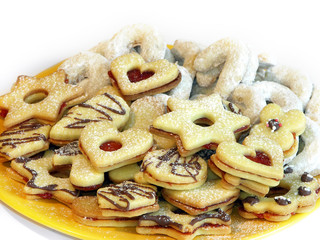 Small sweets christmas on yellow plate