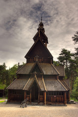 Fototapeta na wymiar norwegian log house