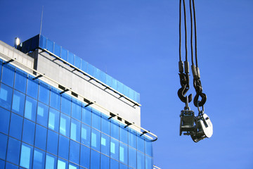 spontaneous composition with hooks and the mirror building