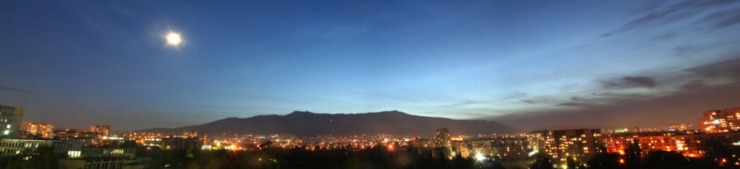 Fototapeta na wymiar Panorama z Góry Witosza w Sofii, Bułgaria