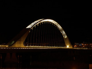 Puente Lusitania noche 1