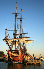 Old ship - Batavia - obrazy, fototapety, plakaty