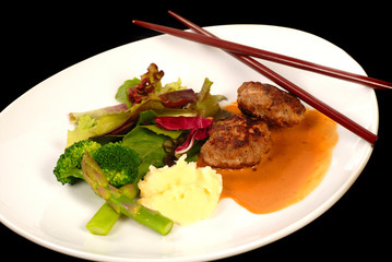 Asian Kobe beef dinner with vegatables and gravy