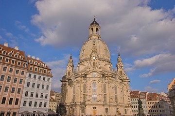 Fototapeta na wymiar Frauenkirche Dresden 