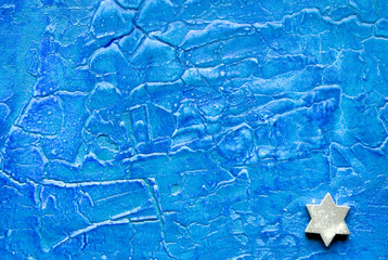 Silberne Sterne auf blauem Hintergrund