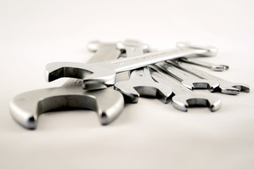 mehrere Schraubenschlüssel