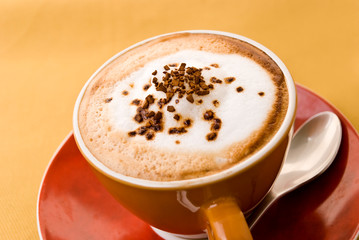 cappuccino mit schokolade-streusel 4
