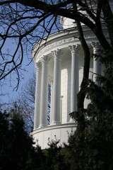 Saski Garden Rotunda © aliengel