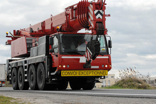 convoi exceptionnel camion 