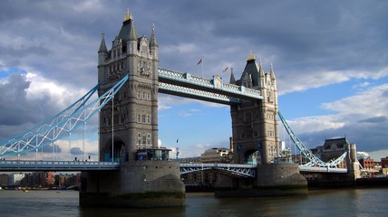 Fototapeta na wymiar Tower Bridge - London