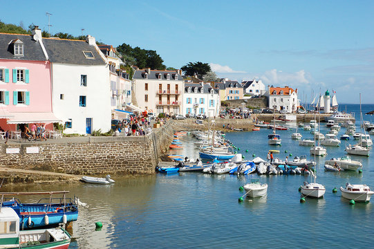 Sauzon, port