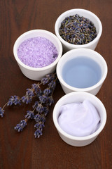 Obraz na płótnie Canvas aromatic lavender bath