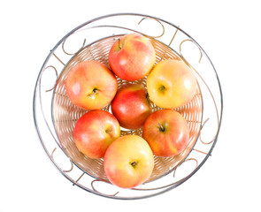 Ripe apples in a bowl