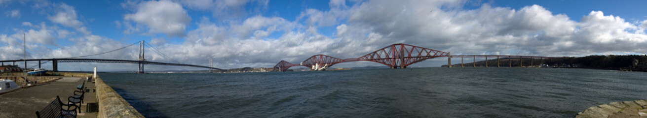 Fototapeta premium From Forth Bridge to Forth Bridge