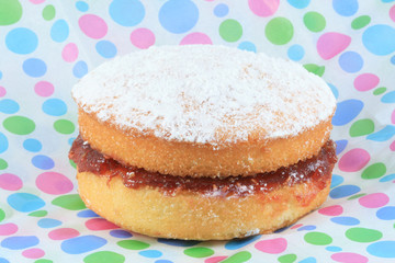 Jelly Cake on Dots Horizontal