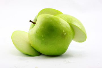 The sliced green apple