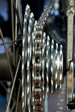 Rear MTB cassette with chain