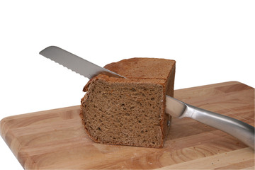 Vollkornbrot mit Brotmesser