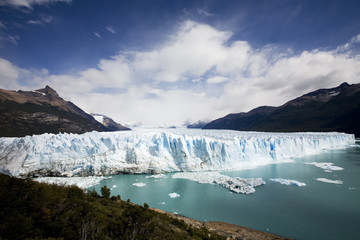 Fototapeta na wymiar Perito Moreno