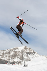 Saut ski freeride © philippe Devanne
