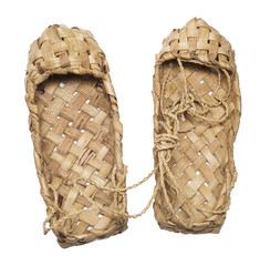bast shoes