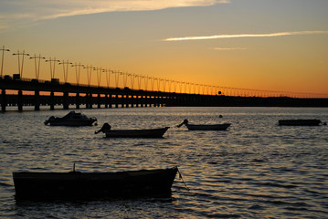 Fototapeta na wymiar Barcas amarradas, Huelva