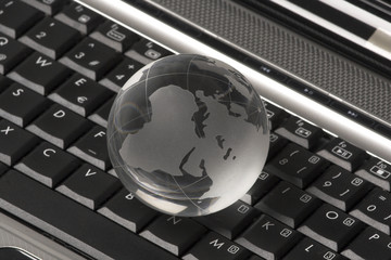 globe on laptop