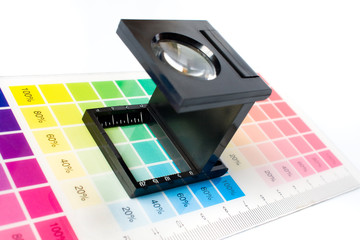 loupe quadri couleur nuancier imprimerie trame fil