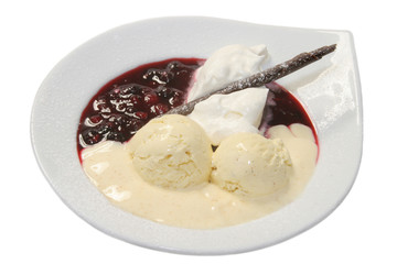 rote grütze eisschale