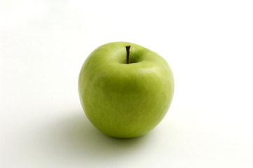 una mela verde