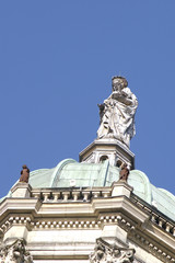 Fototapeta premium toit d'église