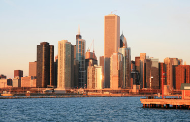 Obraz na płótnie Canvas The high-rise buildings in Chicago
